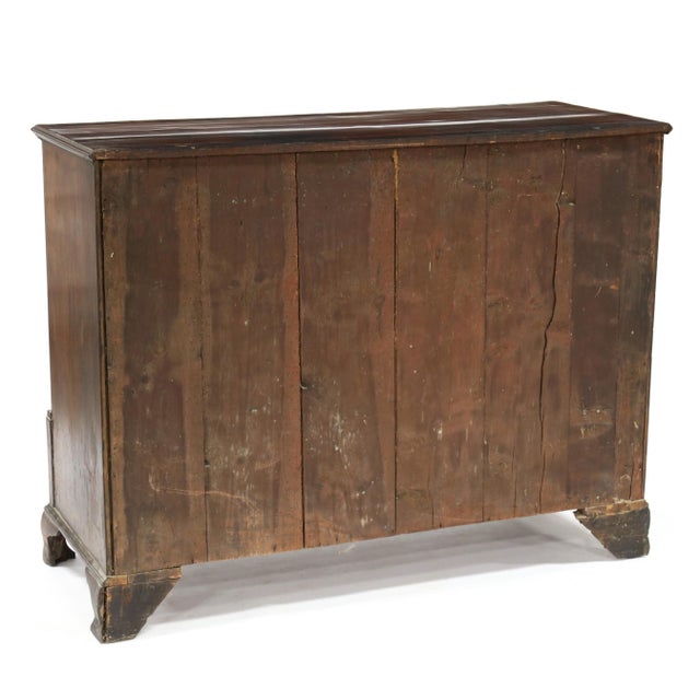 Wood Early 19th Century Large George III Mahogany Chest of Drawers For Sale - Image 7 of 8