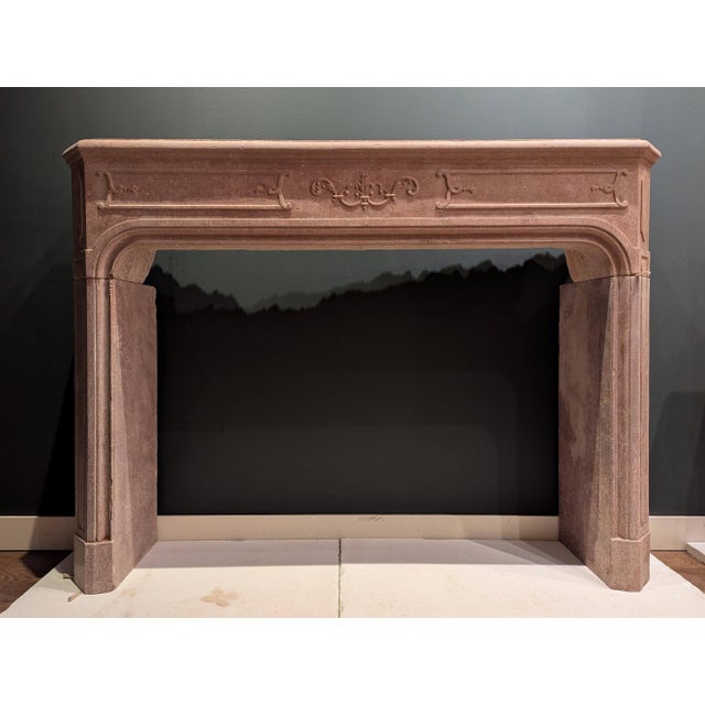 French Mantelpiece in Pink Porphyry Stone, 1700s For Sale - Image 3 of 10