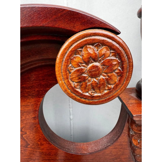 Traditional Mid 20th Century Cochrane Furniture Federal Style Cherry Trifold Beveled Mirror For Sale - Image 3 of 9