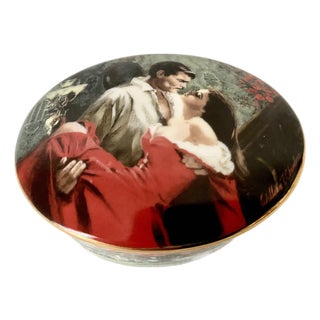 Late 20th Century Scarlett and Rhett “Gone With the Wind” Collection Oval Fine China Music Box by W. S. George Excellent Condition For Sale