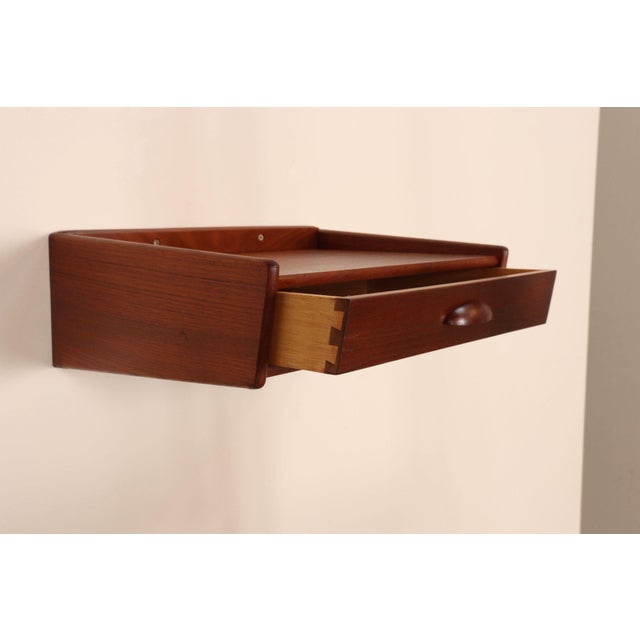 Petite Danish Modern Single-Drawer Floating Nightstand / End Table in Teakwood For Sale - Image 4 of 14