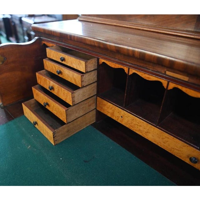 George III Secretary Bookcase in Mahogany, 1810 For Sale - Image 5 of 6