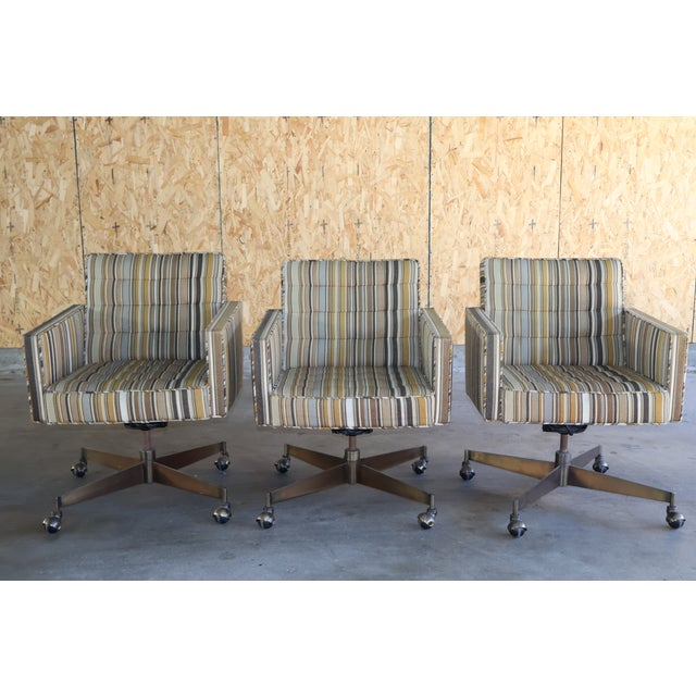 Swivel Executive Chairs by Edward Wormley for Dunbar, 1960s For Sale In Los Angeles - Image 6 of 15