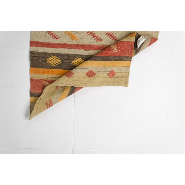 Tan Mid 20th Century Earthy Red, Yellow & Taupe Flatweave Kilim For Sale - Image 8 of 10