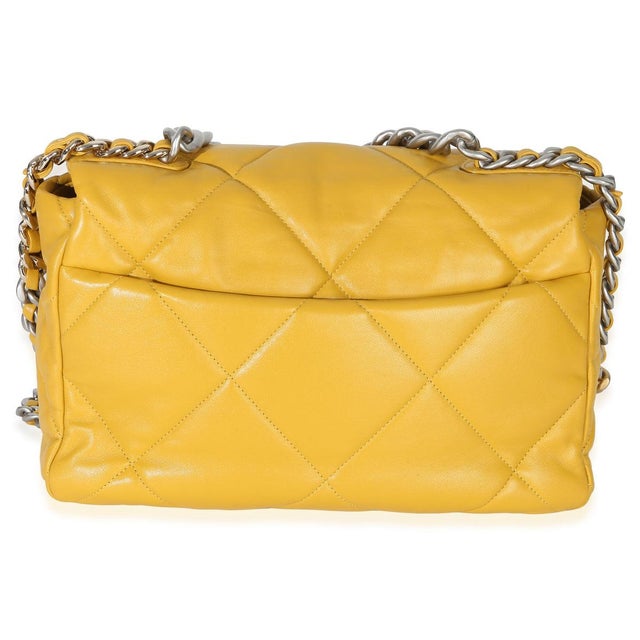 Chanel Yellow Quilted Lambskin Large Chanel 19 Flap Bag For Sale - Image 4 of 9