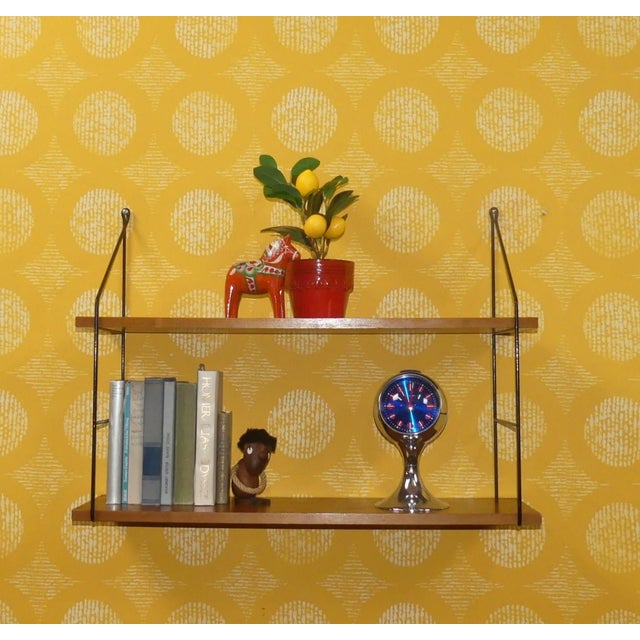 Mid-Century Modern Small Vintage Wall String Shelf in Walnut, 1960s For Sale - Image 3 of 7