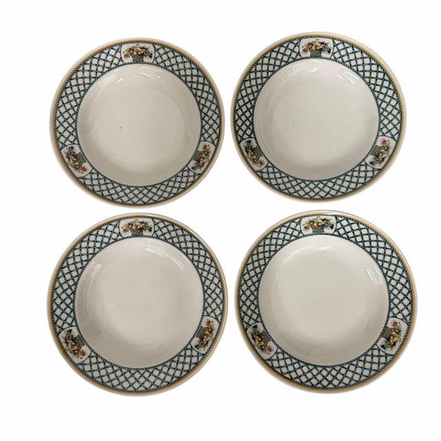 Offering a set of 4 Vintage 1990s Villeroy & Boch Basket soup bowls. This timeless pattern depicts a center basket...