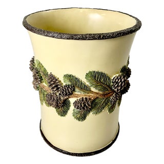 1980s Vintage Arts & Crafts Adirondack Black Forest Pine Cone Accent Wastebasket For Sale
