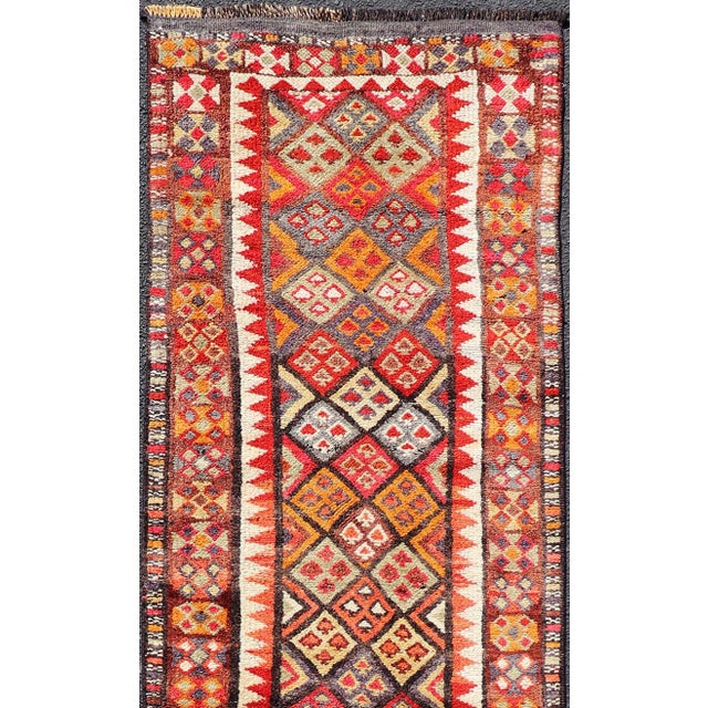 Multicolored Midcentury Turkish Kurdish Oushak Runner With Diamonds and Stars 2'9 X 9'10 For Sale In Atlanta - Image 6 of 10