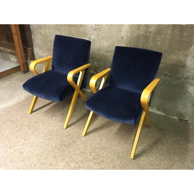 Rare Pair of Thonet Bentwood Armchairs From Howard Hughes’ Hollywood Film Studios – Fully Restored For Sale - Image 11 of 13