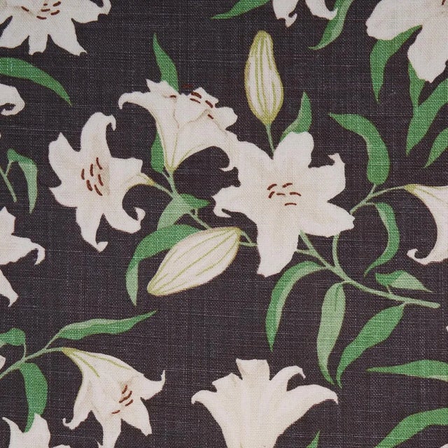 Contemporary Sample - Schumacher X Miles Redd Scattered Lilies Fabric in Charcoal For Sale - Image 3 of 4