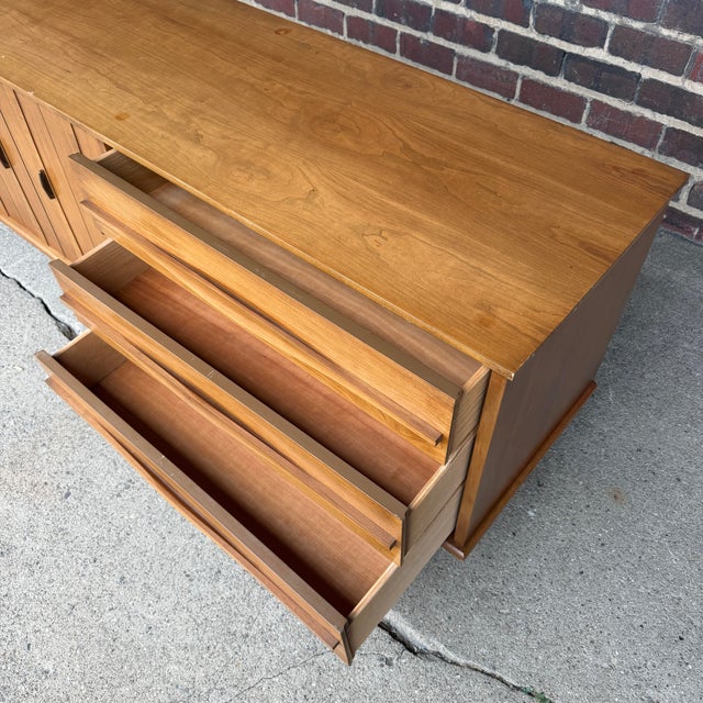 Brown Mid Century Modern American Dresser Long Low Danish Vibes For Sale - Image 8 of 12