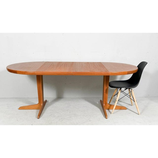1970s Mid-Century Modern Extendable Dining Table in Teak from VV Møbler, 1960s For Sale - Image 5 of 18