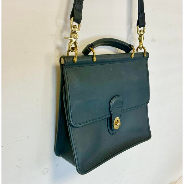 1990s 1993 Vintage Boho Chic Coach Willis Navy Leather Satchel Crossbody Handbag For Sale - Image 5 of 11
