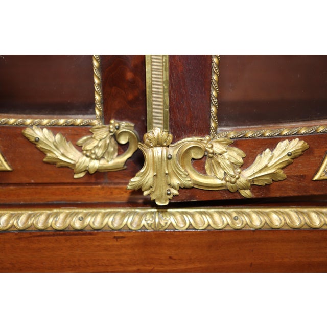 French Louis XVI Style Ormolu Mounted Marble Top Vitrine by Francois Alix For Sale - Image 13 of 17