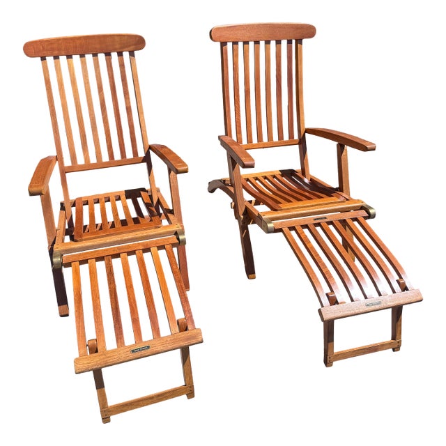 Late 20th Century Pair of Folding Teak Deck Chairs With Queen Elizabeth, 1st Class Only Label For Sale
