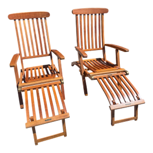 Late 20th Century Pair of Folding Teak Deck Chairs With Queen Elizabeth, 1st Class Only Label