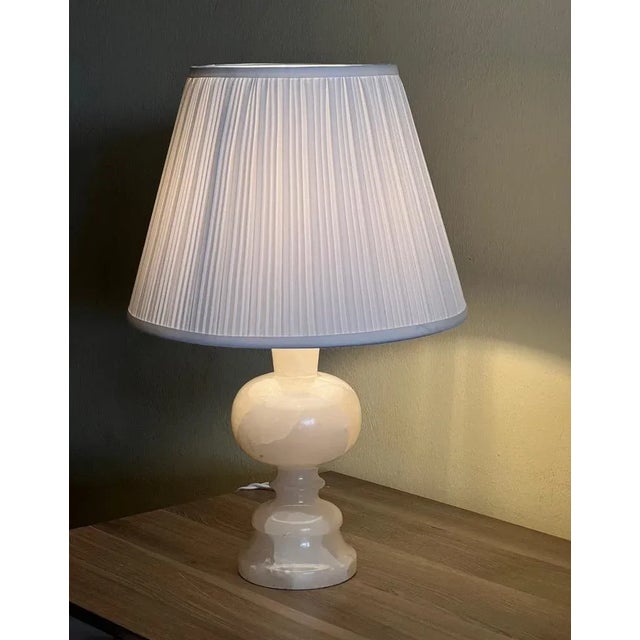 Vintage French Table Lamp in Alabaster, 1950s For Sale - Image 4 of 9