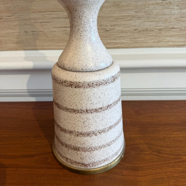 Ceramic Mid 20th Century Mid Century Modern Tall Ceramic and Brass Table Ivory and Brown Table Lamp For Sale - Image 7 of 8