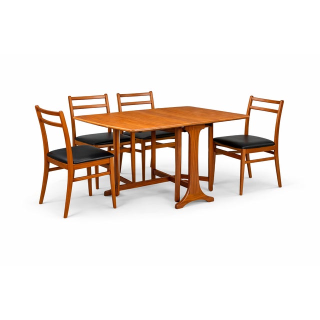 Mid-Century Fresco Drop Leaf Dining Table and Chairs from G-Plan, 1970s, Set of 5, in Flawless conditions. Designed 1970...