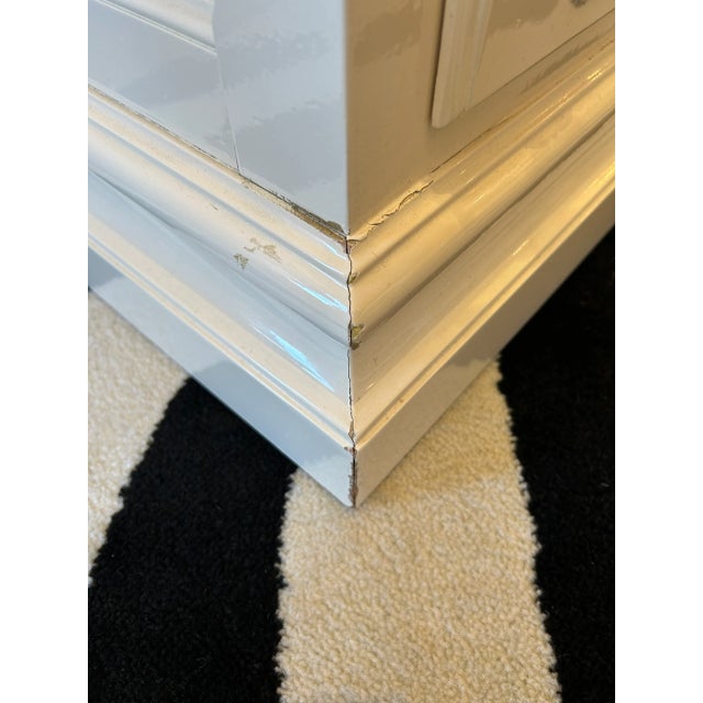 Baker Furniture Vanilla & Black Laquer Bar Sideboard With Recessed Casters For Sale In Philadelphia - Image 6 of 12