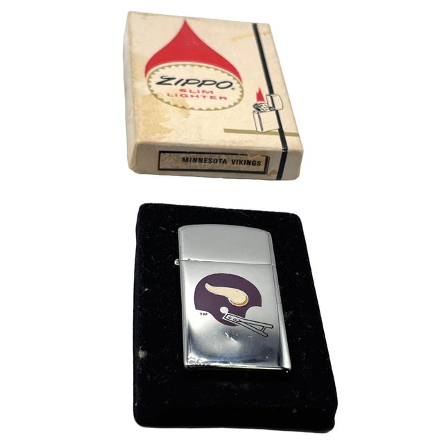 1970s 1970s Minnesota Vikings Vintage Zippo Slim Lighter With Original Box For Sale - Image 5 of 8