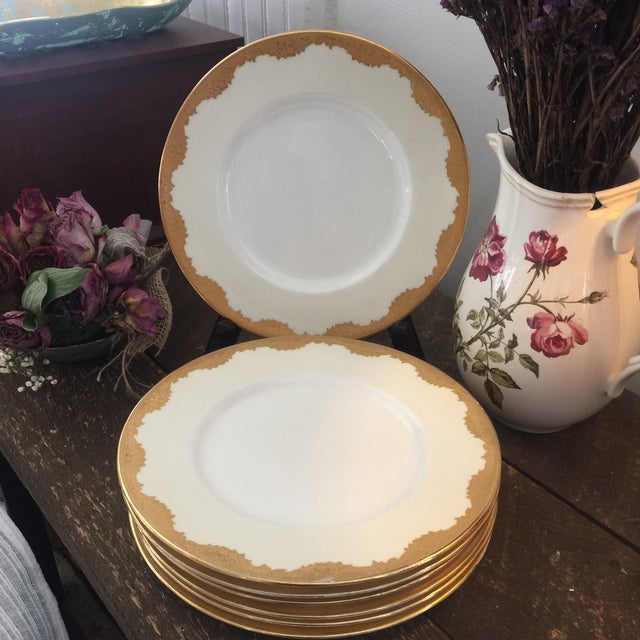 Hollywood Regency Minton Gold Encrusted Dinner Plates, Davis Collamore New York, Pattern H2564 - Set of 7 For Sale - Image 3 of 12