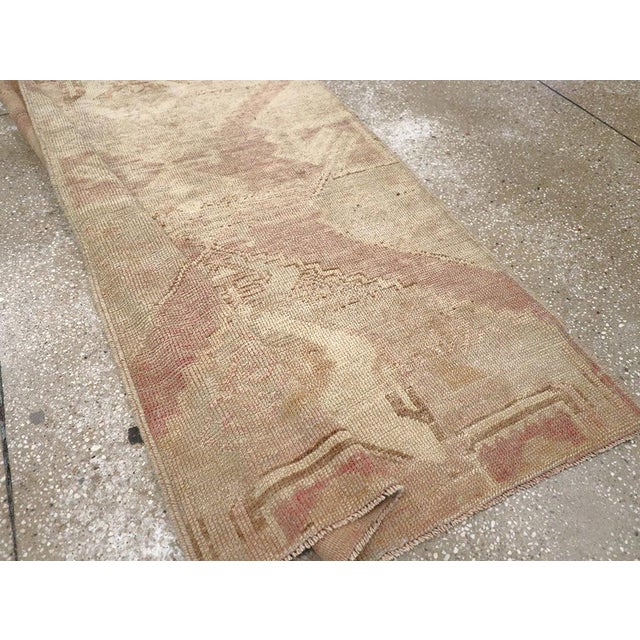 Galerie Shabab Collection Mid-20th Century Turkish Anatolian Runner For Sale - Image 9 of 10