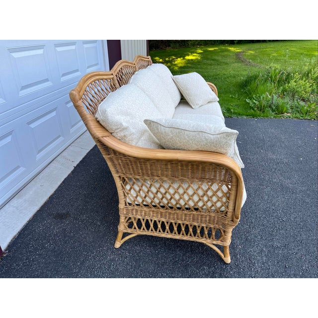 2000 - 2009 Vintage Henry Link Wicker Rattan Sofa – Scalloped Braided 3-Seater Couch White For Sale - Image 5 of 10