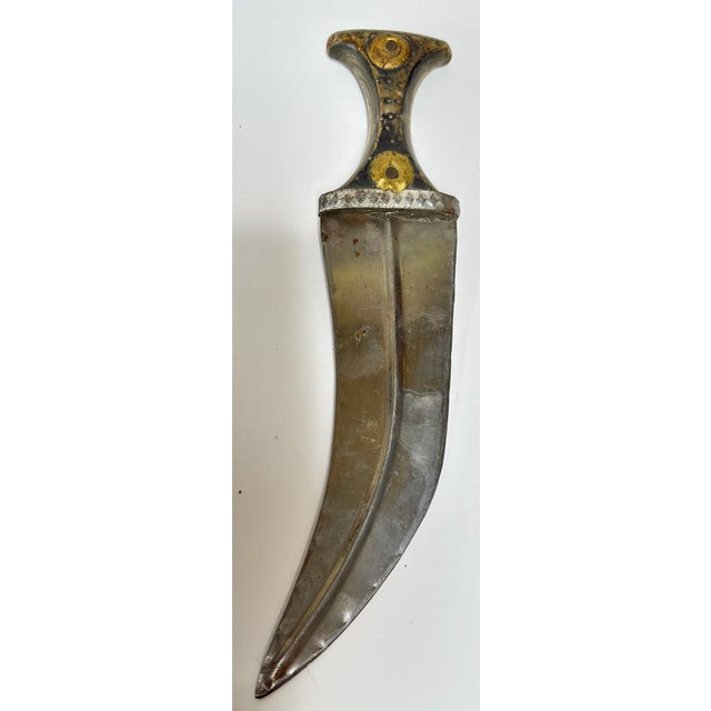 Antique Yemeni Jambiya Dagger With Silver-Mounted Scabbard, Early 20th Century For Sale - Image 12 of 17