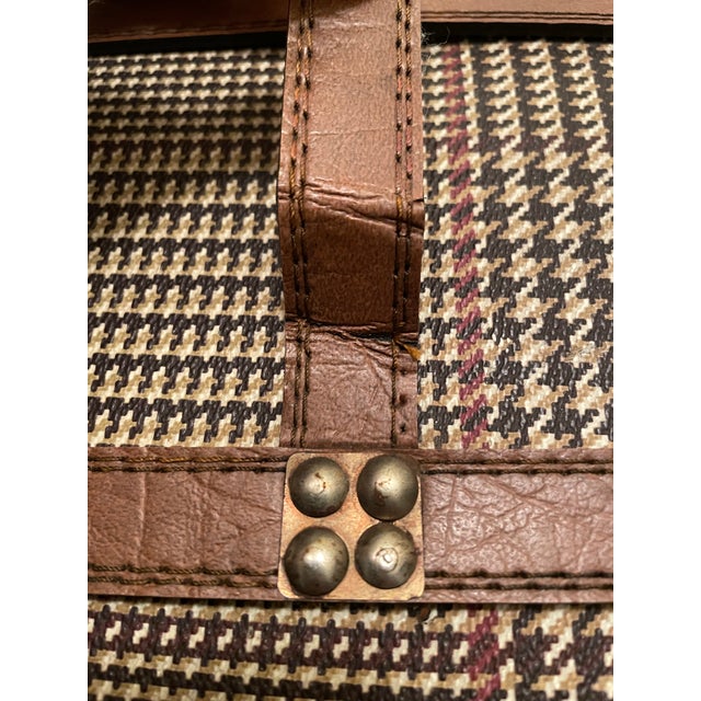 Vintage Leather & Houndstooth Storage Box – Ralph Lauren Style / Equestrian Home Decor For Sale - Image 11 of 11