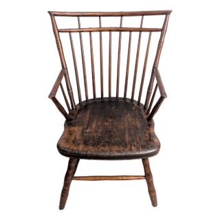 Late 18th Century Windsor Arm Chair Plank Seat Fan-Back New England For Sale
