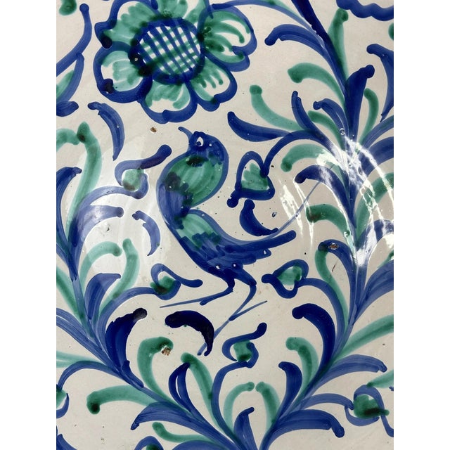 Large Fajalauza Granada Lebrillo Bowl in Hand-Painted Andalusian Faience with Blue and Green Decoration For Sale - Image 6 of 8