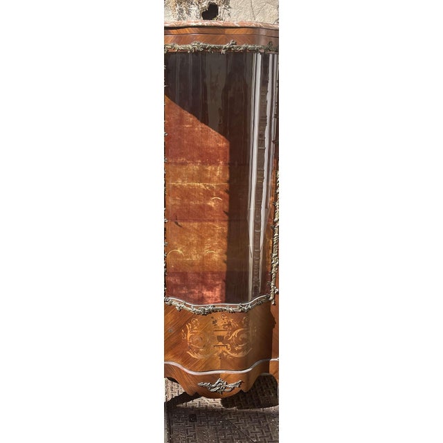 Wood French Louis XV Style Display Case, 19th Century For Sale - Image 7 of 8