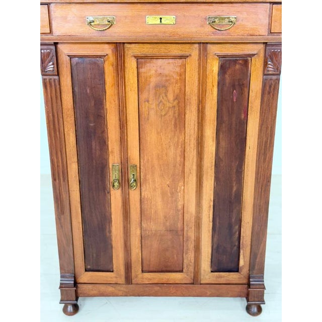 For sale is this impressive Gründerzeit-era vertiko, captivating with its classic design and particularly deep, expressive...