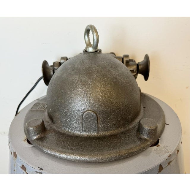 Large Industrial Grey Enamel and Cast Iron Pendant Light from Elektrosvit, 1960s For Sale - Image 16 of 18