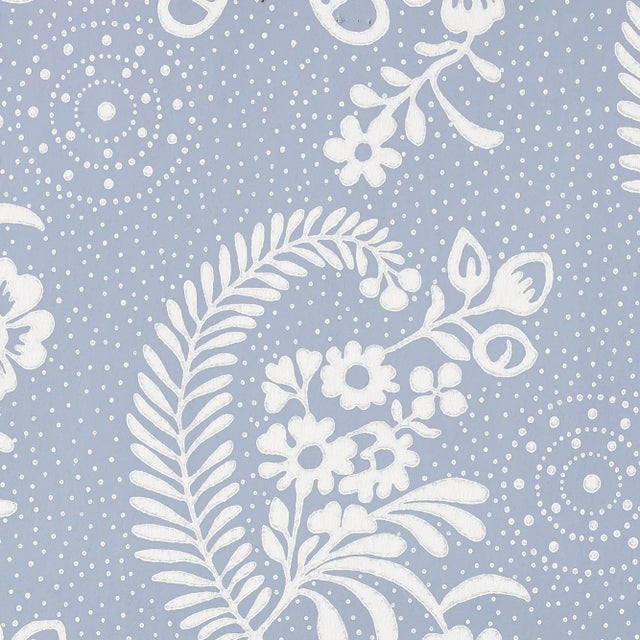 Contemporary Sample - Schumacher Millicent Wallpaper in Delft For Sale - Image 3 of 3
