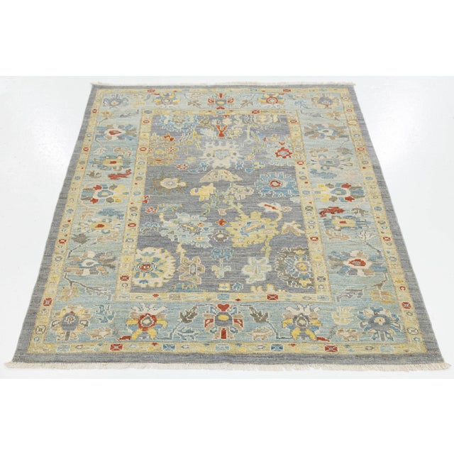 Elevate your space with this stunning Modern Sultanabad rug, a perfect blend of timeless Persian heritage and contemporary...