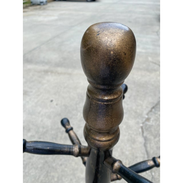 Beautiful hat/coat rack in great condition. Stable and durable base. Great for the interior designer.