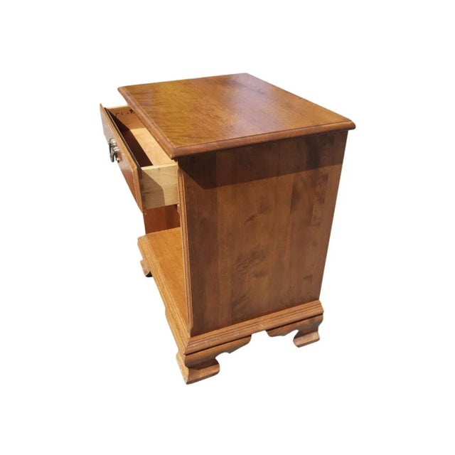 1970s Ethan Allen Heirloom Maple Bedside Tables Nightstands, a Pair