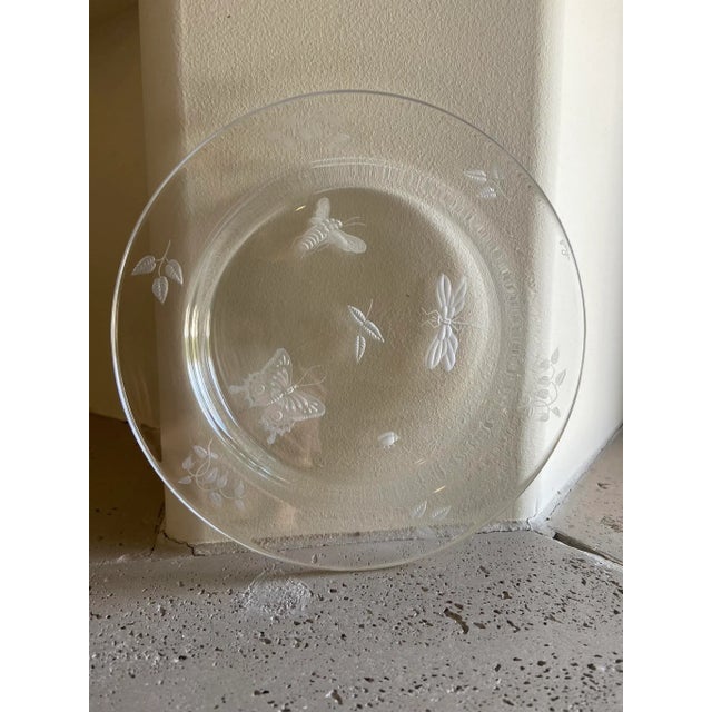 Set of 8 Varga “Springtime” Hand-Engraved Crystal Plates – Butterfly & Dragonfly Motif For Sale In Los Angeles - Image 6 of 8