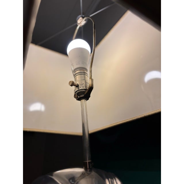 1970s Large Lucite and Chrome Table Lamp by Herbert Ritts for Astrolite For Sale - Image 6 of 9