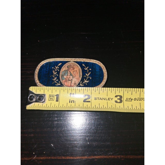 Late 20th Century Vintage Style Estée Lauder Attributed Solid Perfume Compact Oval Keepsake Vanity Box For Sale - Image 5 of 6