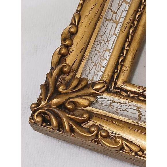 Mediterranean 1960s Ornate Mediterranean Wood Glass 9.5x7.5 Picture Frame Carved Gold Beige Italian For Sale - Image 3 of 15