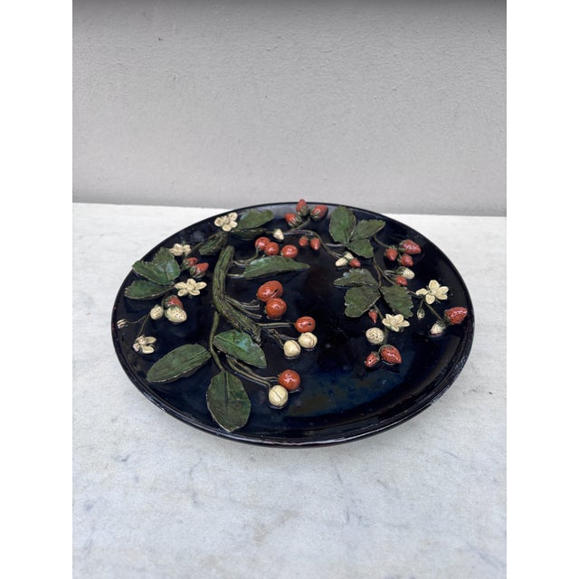 19th Century French Majolica Pottery Cherries & Strawberries Platter. 9.3 inches diameter.