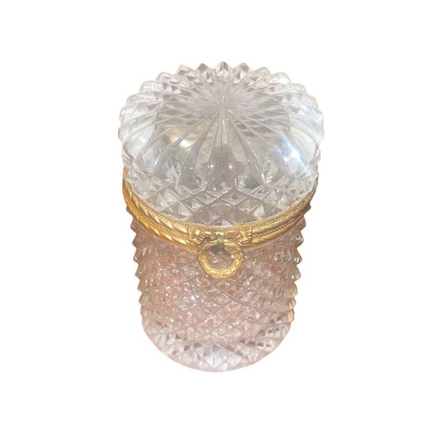 Baccarat Exceptional Set of Three Baccarat Crystal Jewelry Boxes. Late 19th Century. For Sale - Image 4 of 8