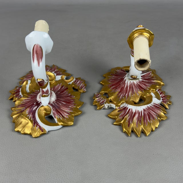 20th Century Wall Lamps in Limoges Porcelain and Gold, France, Set of 2 For Sale - Image 6 of 12