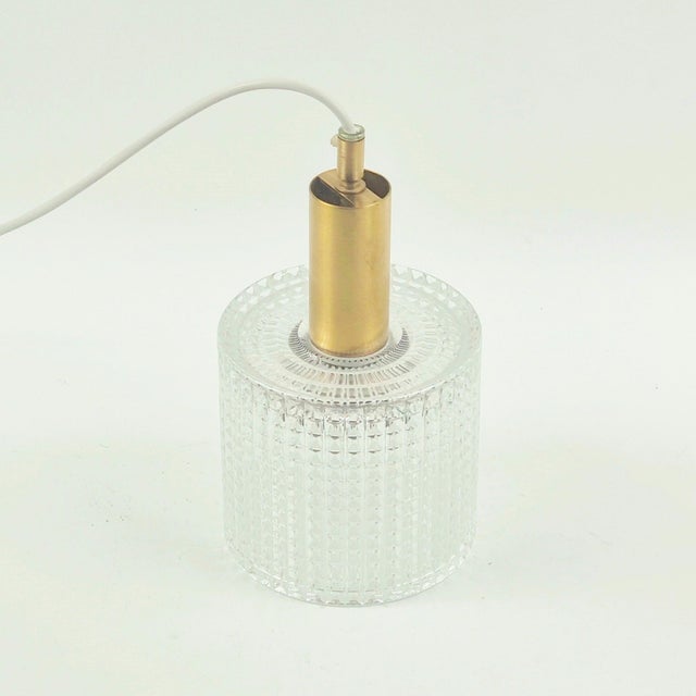 Mid-Century Scandinavian Crystal Glass and Brass Pendant Light by Carl Fagerlund for Orrefors, Sweden, 1960s For Sale - Image 6 of 9