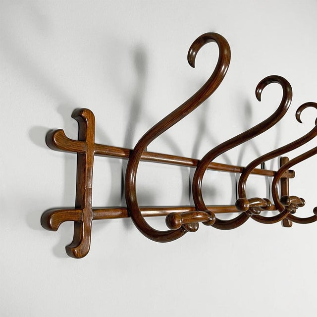 Antique Austrian Wooden Coat Hanger from Thonet, 1800s For Sale - Image 6 of 15