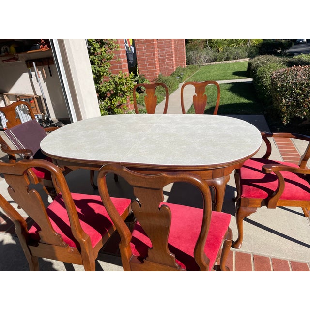 Hickory Chair Furniture Company Early 20th Century Hickory Chair Queen Anne Style 556 Dining Table Set For Sale - Image 4 of 10